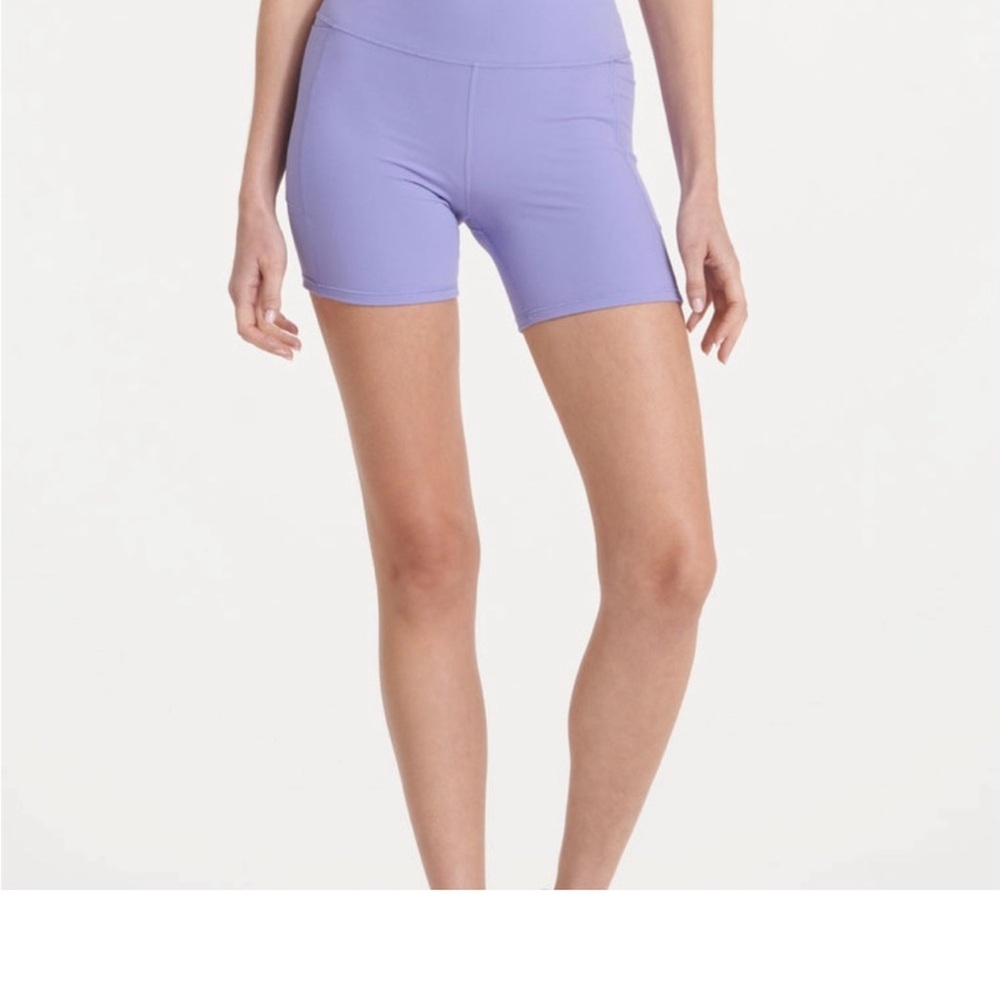 Vuori Studio Pocket Short